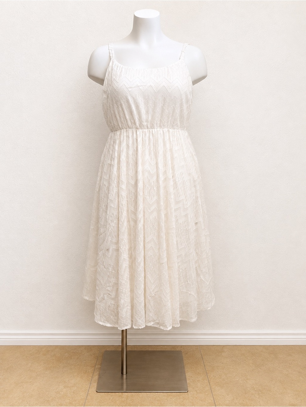 Torrid Ivory Textured Midi Dress – Size 2 – NWT